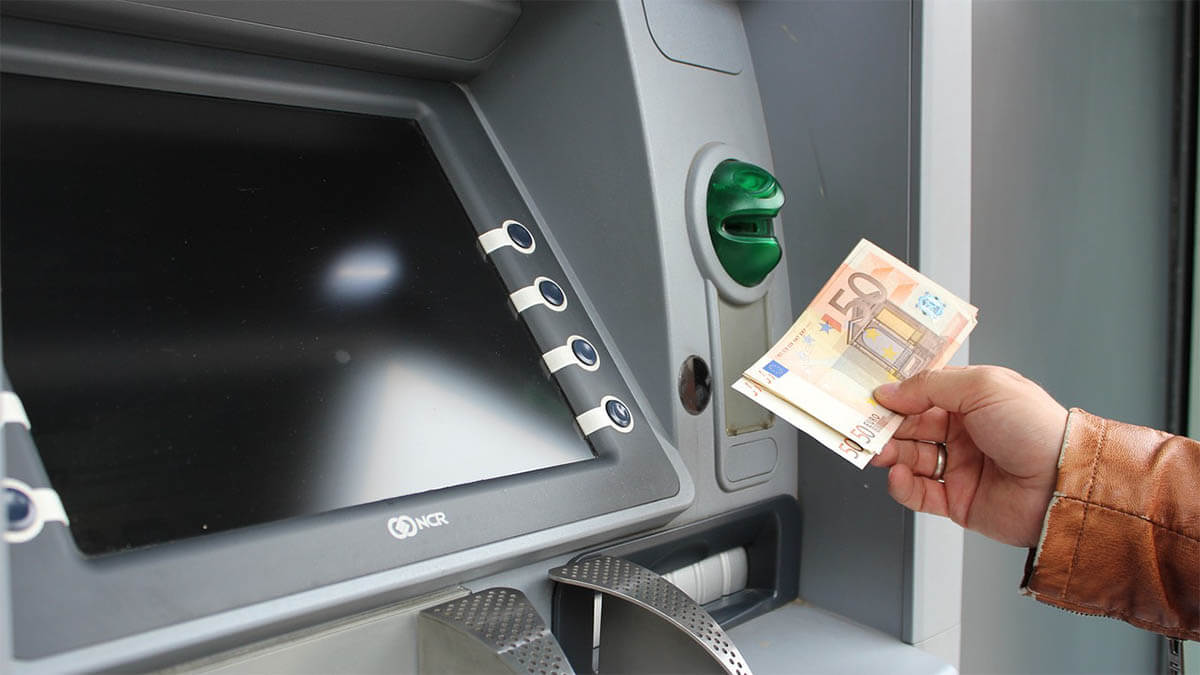 geldautomat-geld-abheben