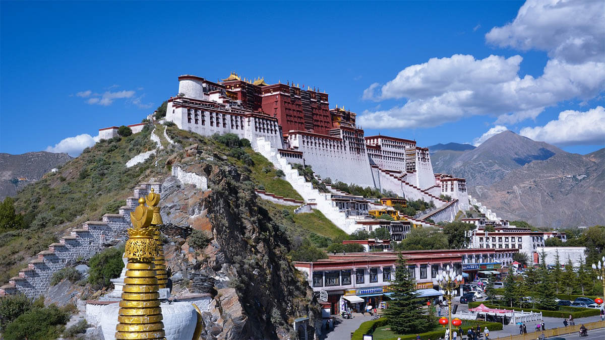 tibet-stadt-sonnenschein