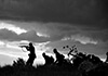soldaten-silhuette-schwarz-weiss