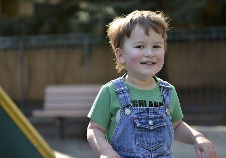 behindertes kind autismus asperger