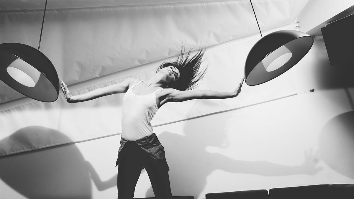 frau-schatten-tanz