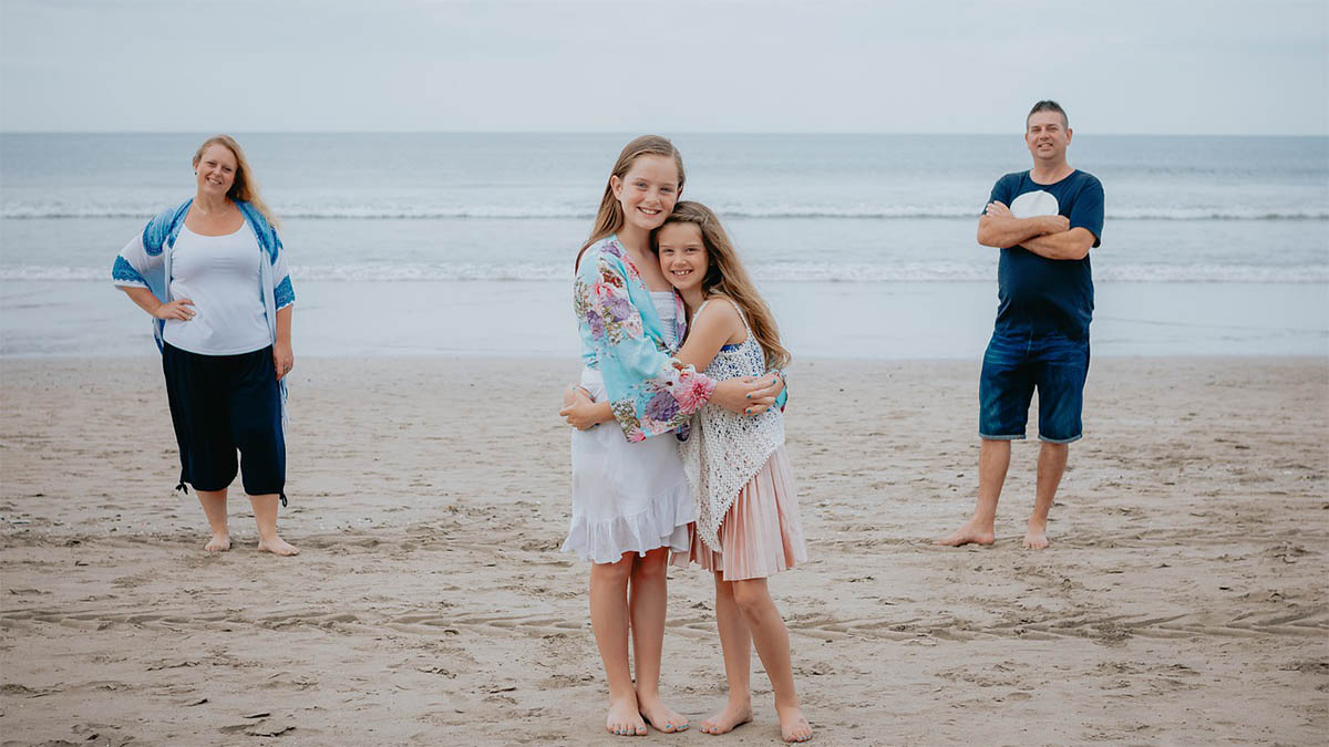 familienstellen-familie-am-strand