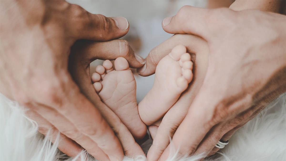 babyfuesse-herz