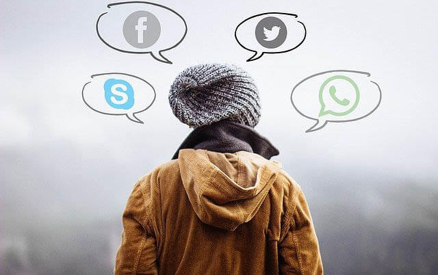 sprechblasen faceboo whatsapp klein