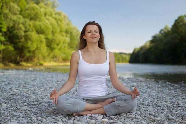 frau see yoga klein