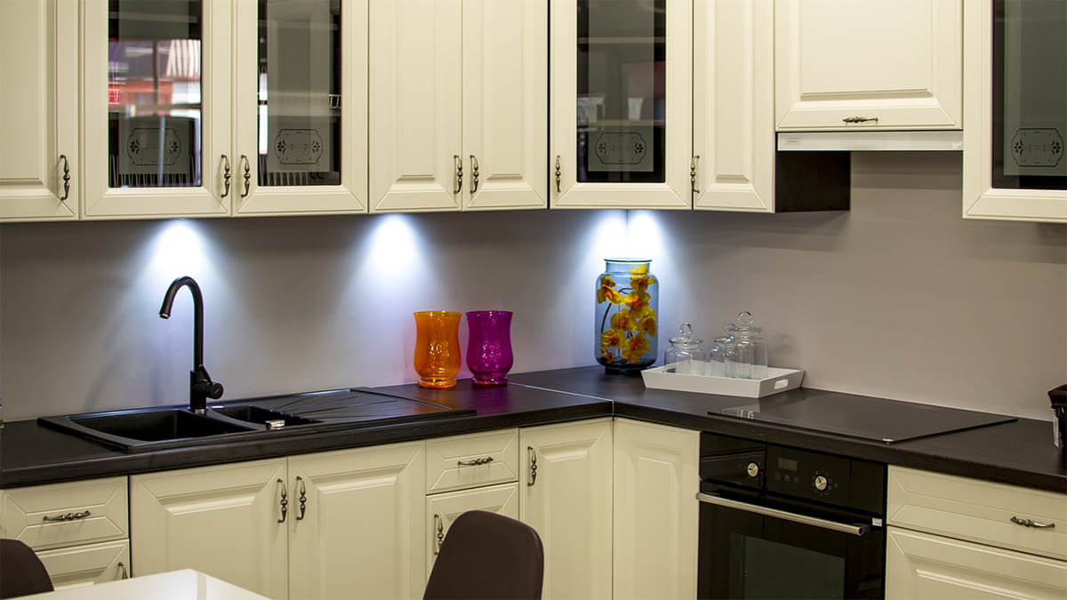 kueche led beleuchtung an