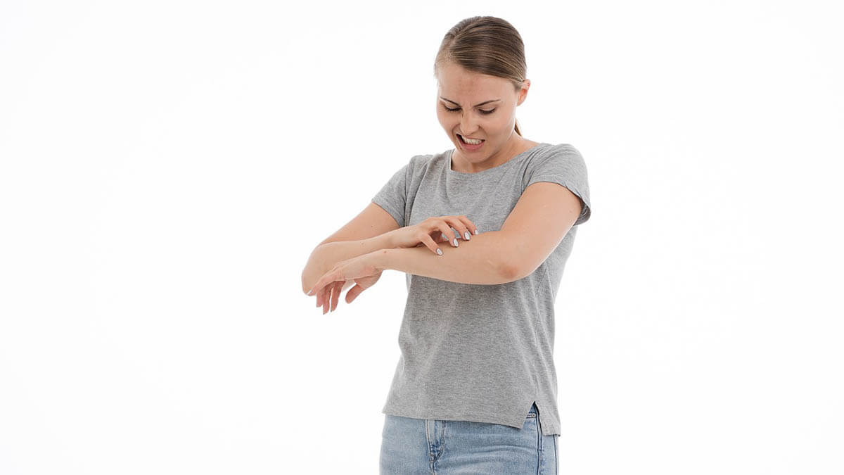 frau allergie juckreiz