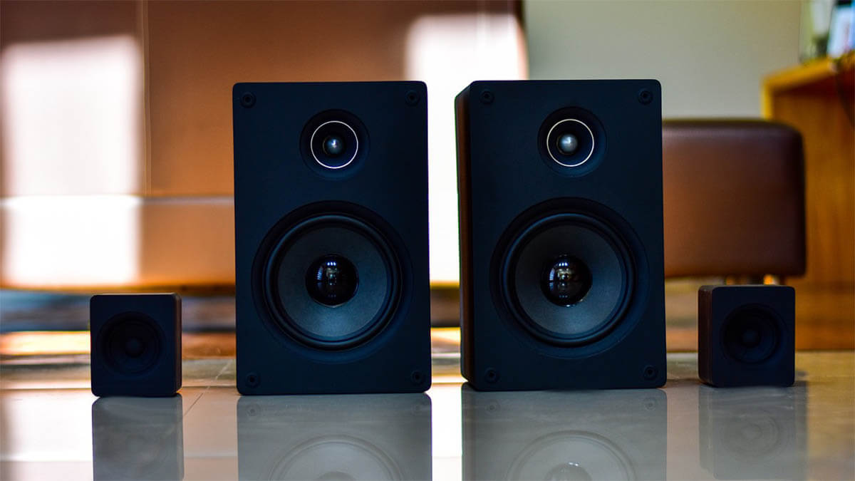 hifi anlage lautsprecher an
