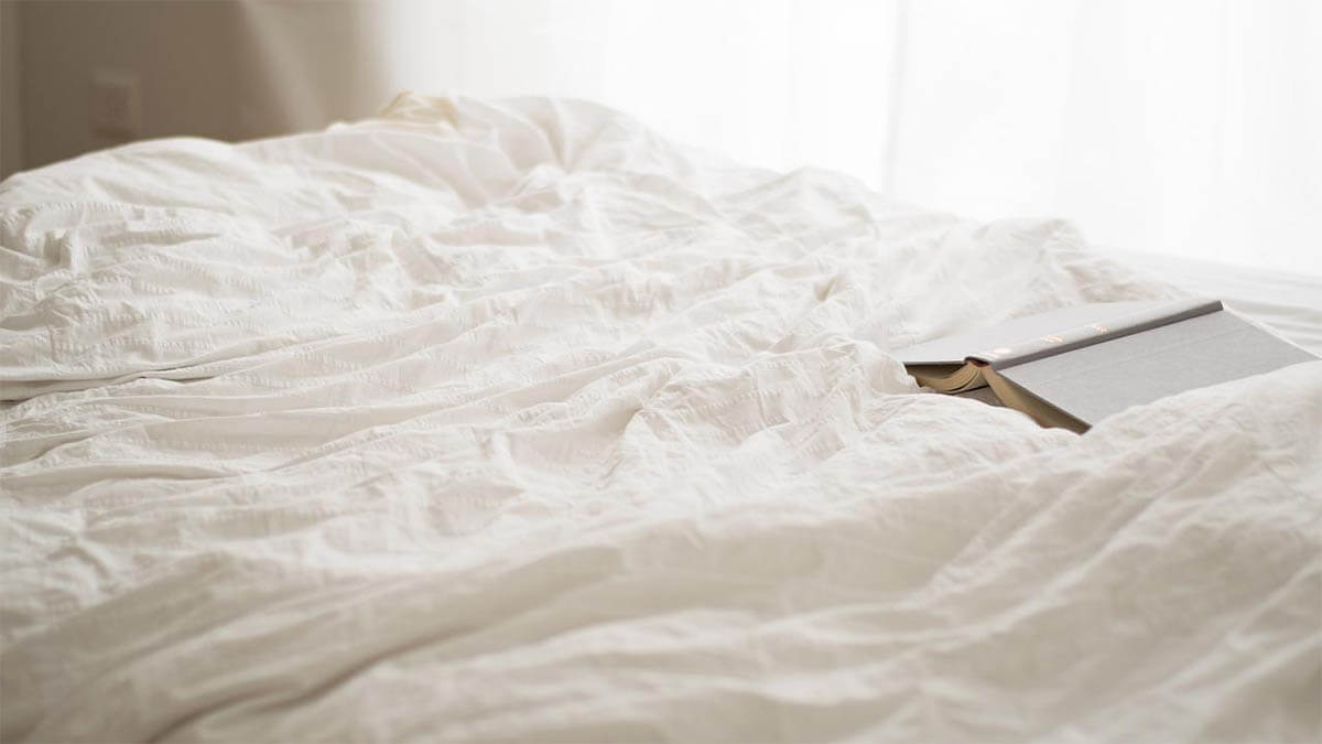 Die Vielfalt der modernen Matratzentopper bett buch an