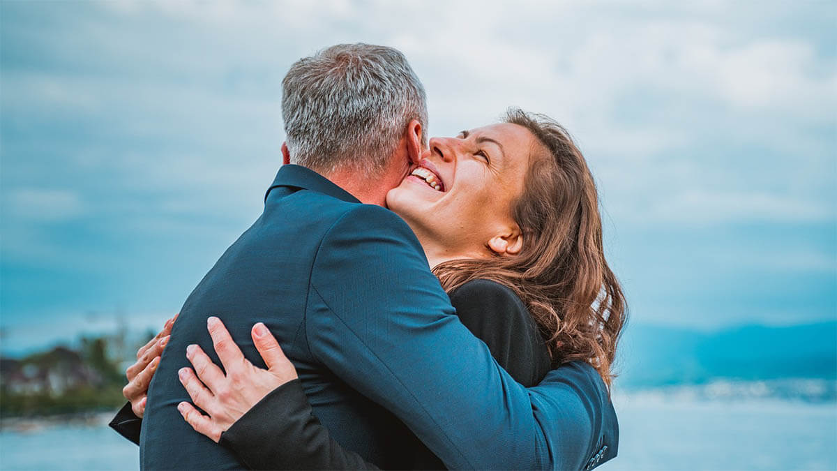 beziehung-liebe-paar-mann-und-frau-himmel
