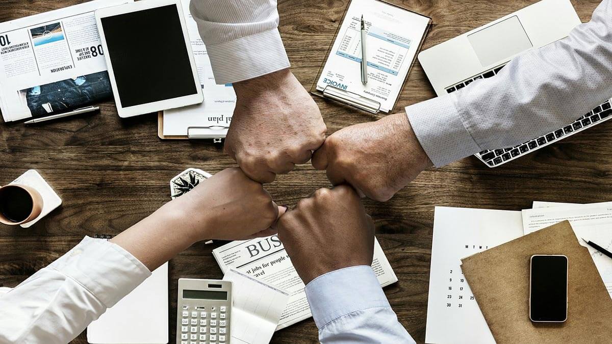 teamwork arbeit faeuste