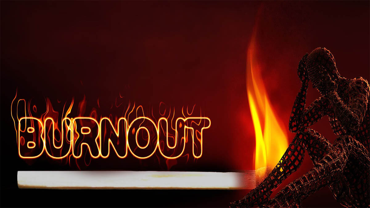 burnout-figur-brennt-aus