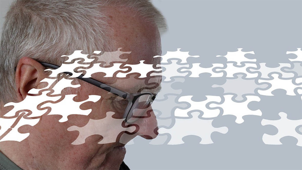 mann demenz puzzleteile