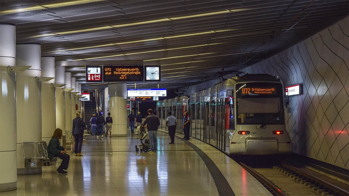 haltestelle ubahn