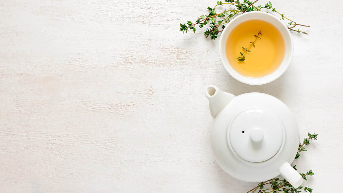 tee-teekanne-tisch