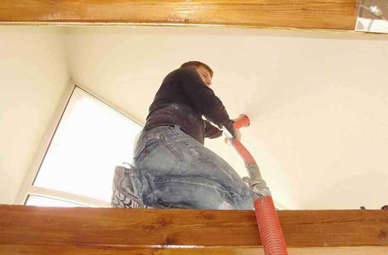 einblasdaemmung arbeiter