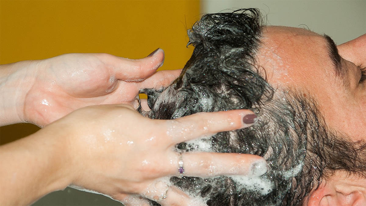 haare waschen an