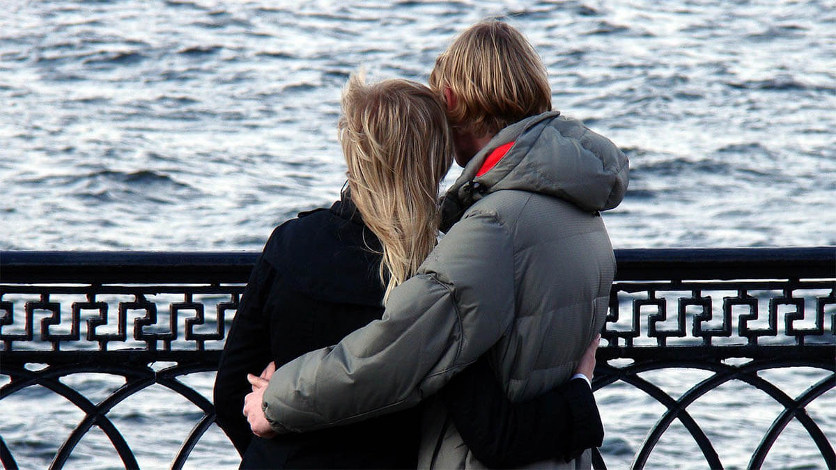 Wie sich Dating-Apps in den letzten 5 Jahren verändert haben liebespaar wasser gelaender an